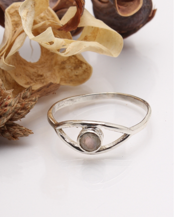 Inel argint cu cuart cod 1-40370, gr1.4
