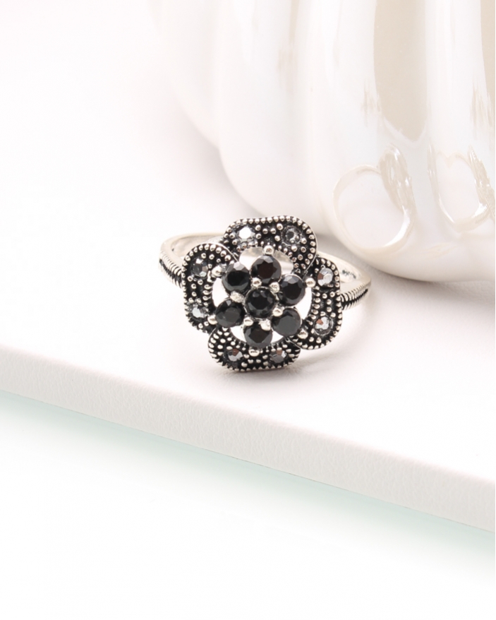 Inel argint cu marcasite cod 1-44794, gr2.8