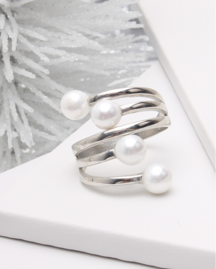 Inel argint cu perle cod 1-45978, gr4.4