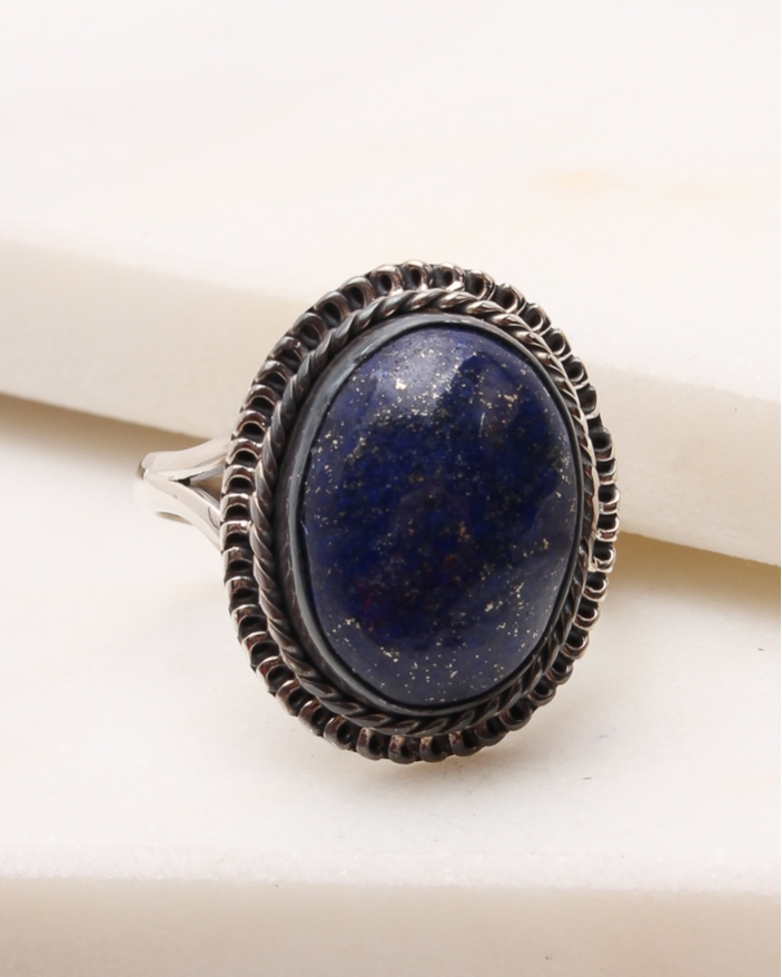 Inel argint cu lapis lazuli cod 1-49000, gr6.7