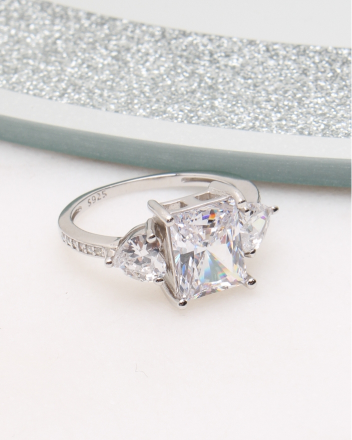 Inel argint si cubic zirconia cod 1-50051, gr3.3