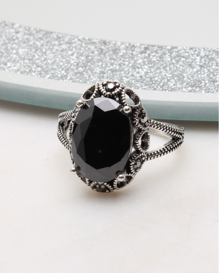 Inel argint cu marcasite cod 1-50924, gr5.4