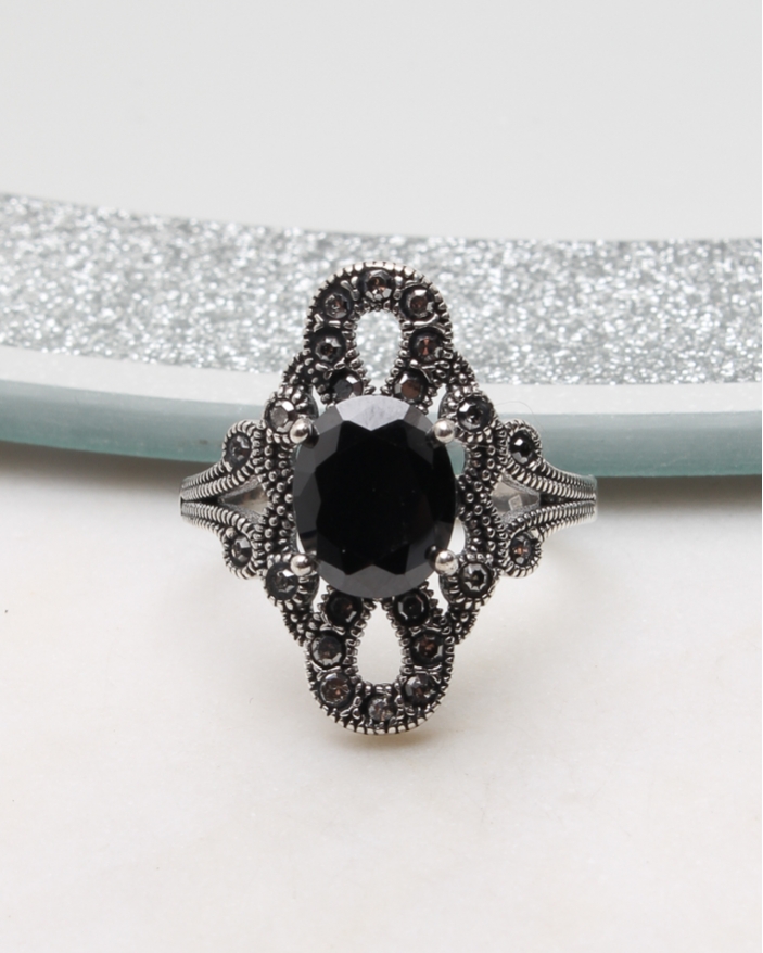 Inel argint cu marcasite cod 1-50949, gr5.1