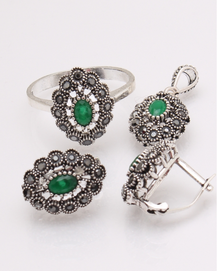 Set argint cu marcasite si piatra verde cod 3-29641, gr7.8