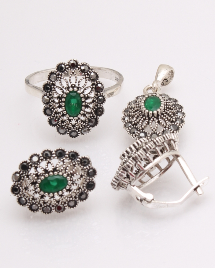 Set argint cu marcasite si piatra verde cod 3-29648, gr7.9