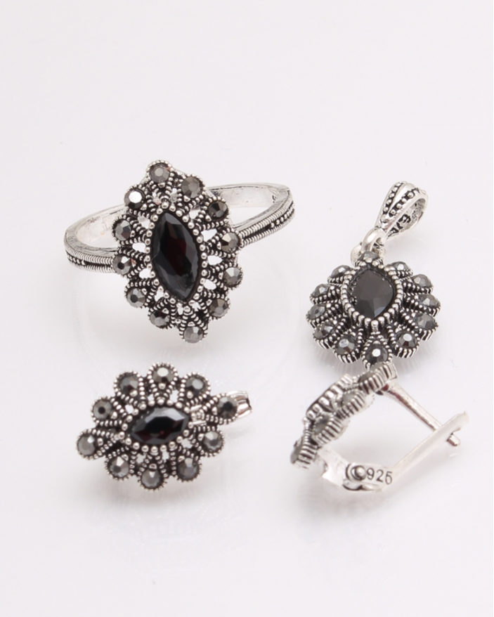 Set argint cu marcasite si piatra neagra cod 3-29663, gr7.1