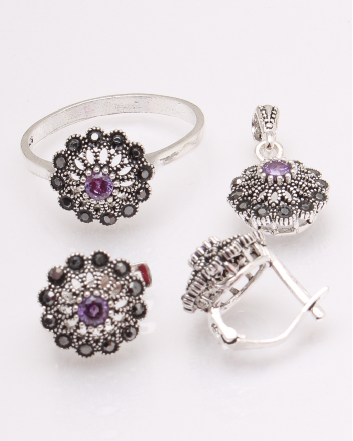 Set argint cu marcasite si piatra lila cod 3-29682, gr7.1