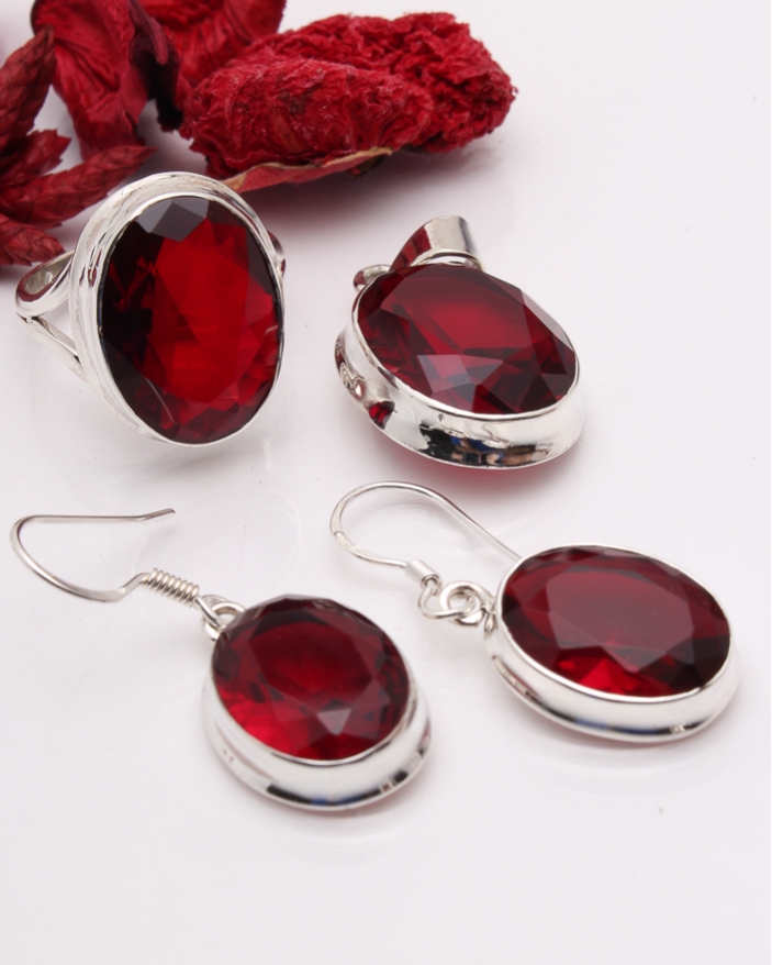 Set argint cu granat rosu cod 3-42945, gr15.2